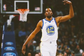 包含金州勇士训练开放日，今晨官宣签约引欢呼，英超在即，训练强度明显提升的词条