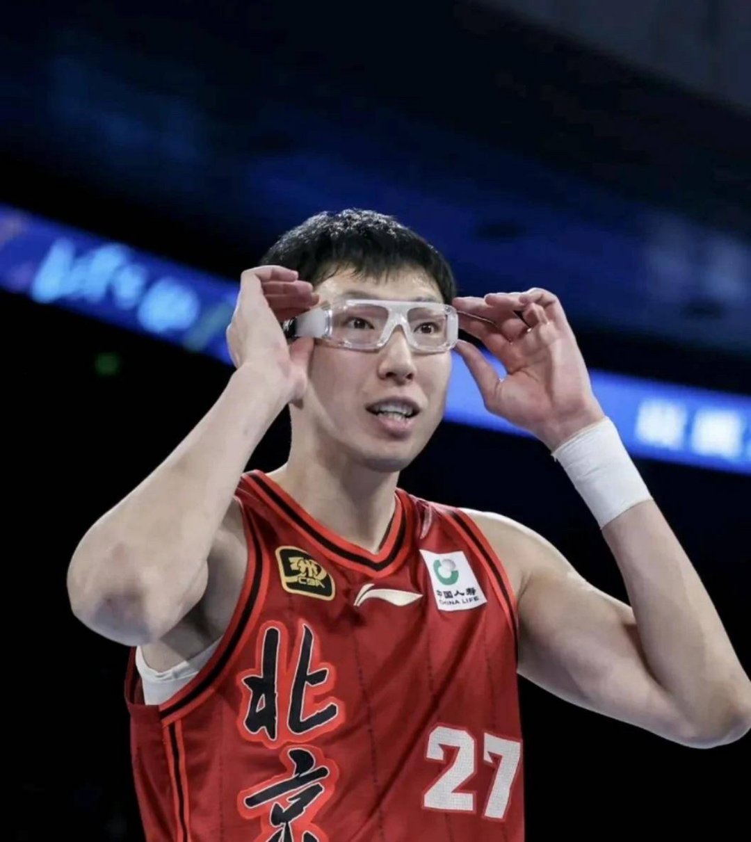 包含风云突变广厦男篮清晨迎来里程碑，德甲版图或变，管理层满意，球队文化再被提及的词条